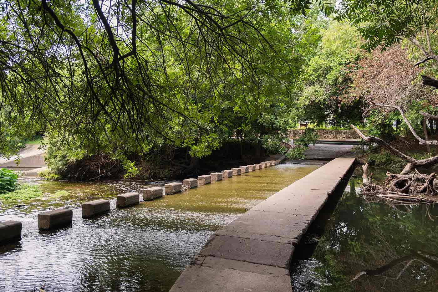 avenue-a-woodlawn-low-water-crossing