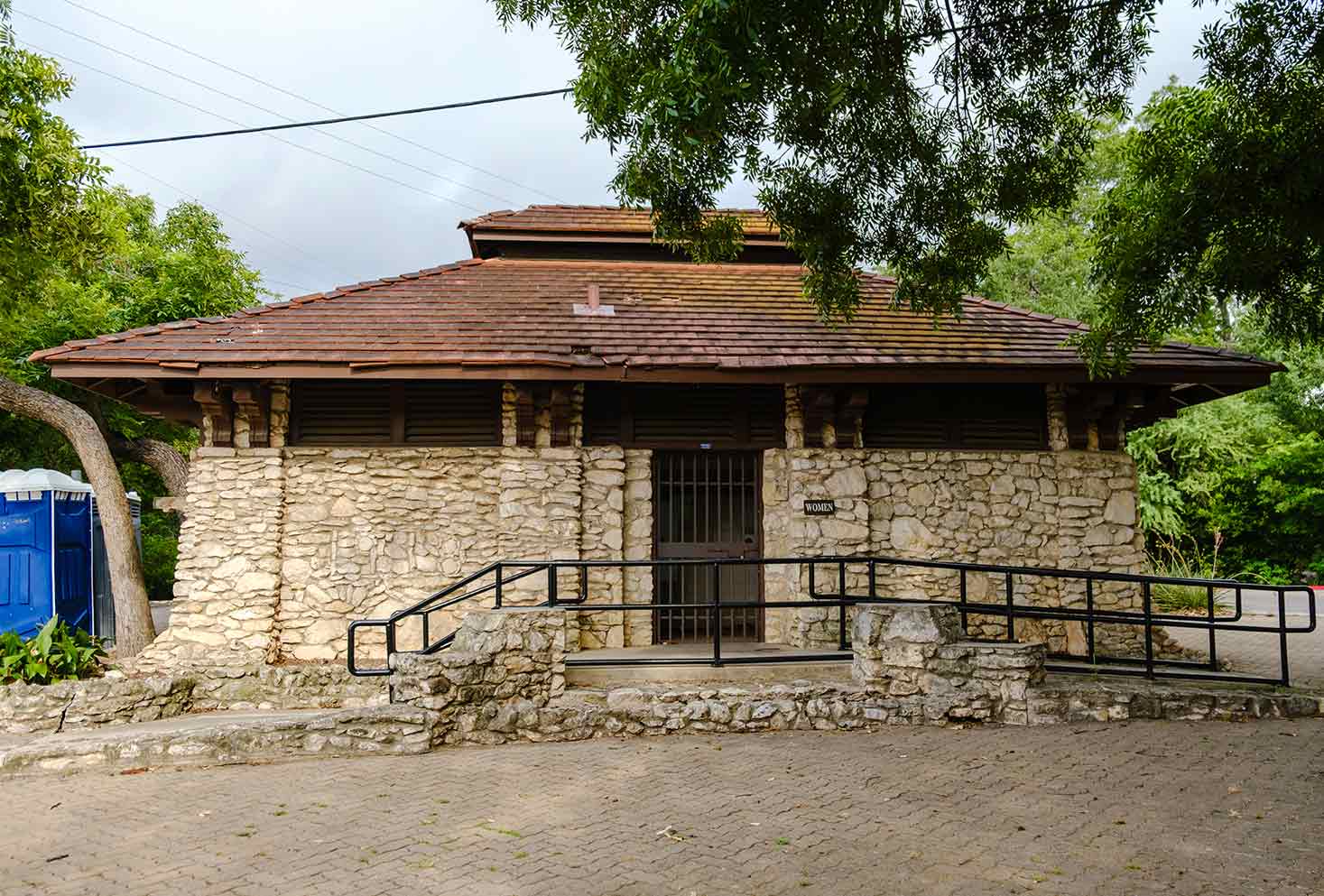 bathroom-structures