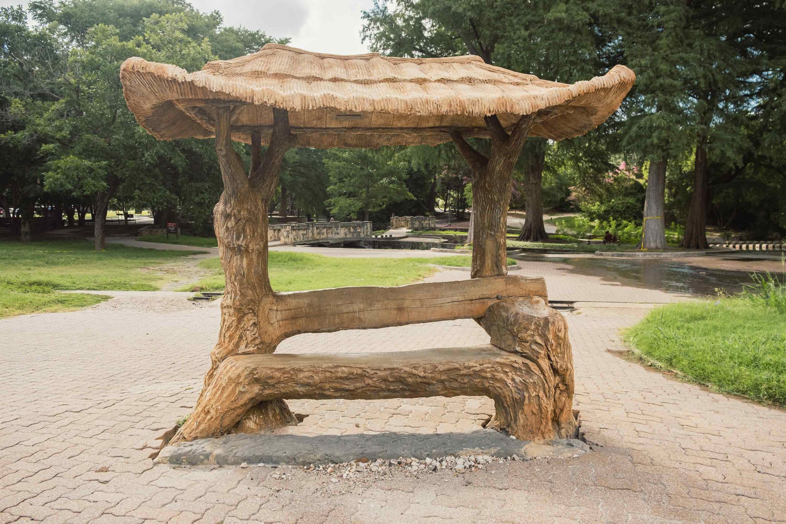 dionicio-palapa-roofed-bench