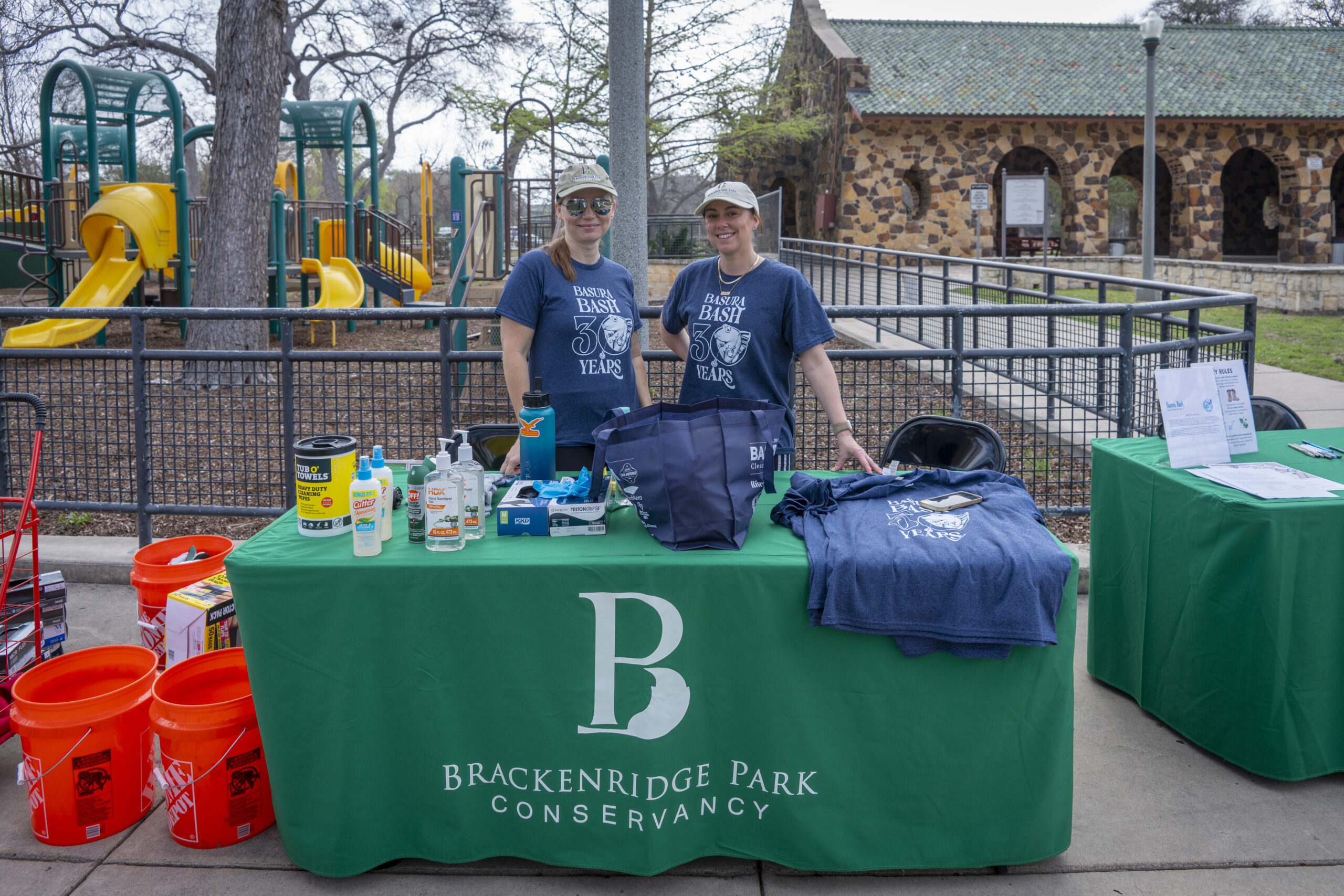 erin-and-britta-at-table